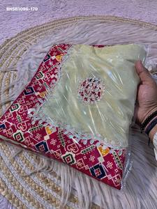 Sari tradicional indio con hermoso brillo Cosmos, con trabajo Gotapatti de Jaipur y borde Patola, conjunto de sari y blusa, proveedor de la India - Product Image 2