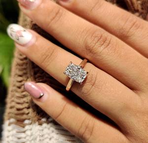 Anillo de Compromiso con Diamante Cultivado en Laboratorio de Corte Cojín Alargado de 1.00-4.00 Quilates, Oro 14K/18K, PT950, S925, Certificación IGI, Oro 14K - Product Image 1