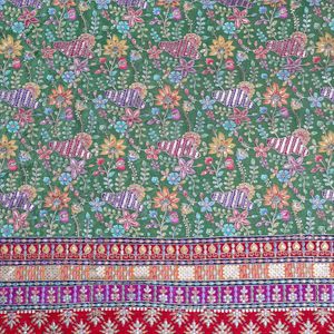 Tissu en crêpe floral tissé léger avec broderie de sequins, 100 GSM, 54 pouces, matière de bordure Daman pour Kurtis, tuniques et Anarkalis - Product Image 5