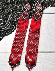 ต่างหูลูกปัดแก้วที่น่าหลงใหลสำหรับคอลเลกชันเครื่องประดับสำหรับผู้หญิงที่มีสไตล์ โดดเด่นด้วยงานฝีมือประณีตและสวมใส่สบาย น้ำหนักเบา - Product Image 2