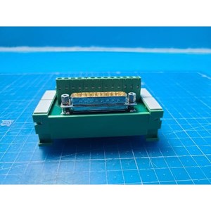Módulo de Interfaz D-SUB PHOENIX CONTACT UM 45-D 25SUB/S Usado Como Es, Piezas de Equipos Semiconductores Legados - Product Image 1