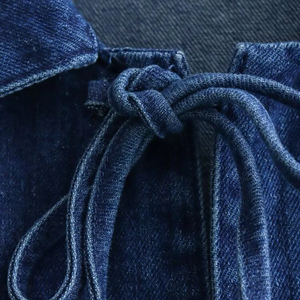 Chemise en jean délavé pour femme, style vintage, tissée, mode hiver, à revers, avec nœud décoratif, manches longues et poches, décontractée - Product Image 6