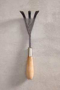 Ensemble de pelle et de fourche de jardin en métal de qualité supérieure avec longues manches en bois pour l'aménagement paysager - Product Image 5