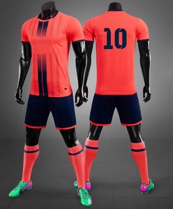 Ensemble de maillots de football personnalisés pour hommes, blanc et orange rayé, manches courtes, polyester respirant, coupe athlétique, toutes saisons - Product Image 4