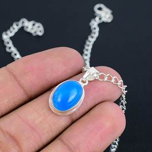 สร้อยคอจี้หินแคลเซโดนีสีน้ำเงินธรรมชาติแบบใหม่  ทำจากเงินแท้ 925 รูปทรงวงรี 8x10 มม. งานแฮนด์เมด เรียบหรู สไตล์มินิมอล - Product Image 3