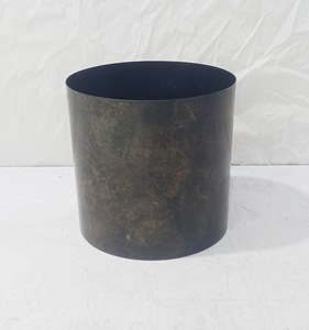 Pot de fleurs moderne en métal, finition dégradée, rond, pour intérieur et extérieur, pot décoratif de jardin, élégant récipient pour plantes. - Product Image 4