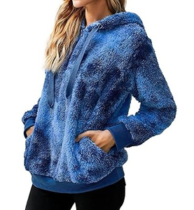 เสื้อฮู้ดผู้หญิง WOLF AKIMBO สีน้ำเงิน ผ้าขนแกะผสมไนลอนบุขนด้านใน สำหรับฤดูหนาว แขนยาว มีกระเป๋าจิงโจ้ - Product Image 3