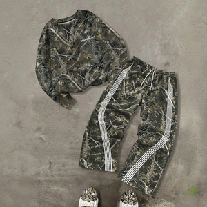 Conjunto de chándal de camuflaje para hombre, 2 piezas: sudadera de cuello redondo y pantalones de chándal, conjunto deportivo de moda para correr, ropa deportiva a la moda - Product Image 1