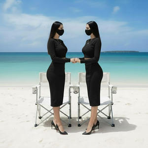 Conjunto de faldas personalizadas OEM de alta calidad para mujer, top corto con capucha y estampado de logotipo informal, conjunto de faldas con capucha para invierno. - Product Image 5