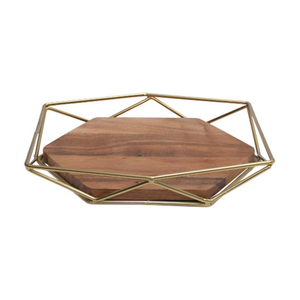 Plateau hexagonal en bois encastré dans un cadre en fil métallique noir géométrique, design industriel moderne pour les espaces contemporains - Product Image 3