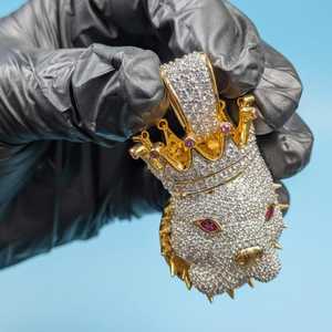 Colgante de Plata 925 Estilo Hip Hop Pitbull con Moissanita VVS Personalizada, Colgante Bicolor con Diseño de Animal - Product Image 3