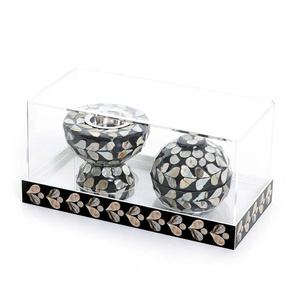El último y exquisito diseño del conjunto Mabkhar Mother Pearl viene en una caja acrílica hecha a mano de Vietnam. - Product Image 3