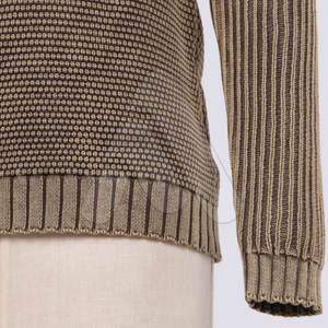 Pull tendance pour homme en coton 100% respirant, coupe oversize, col montant, effet délavé, style streetwear hiver - Product Image 5