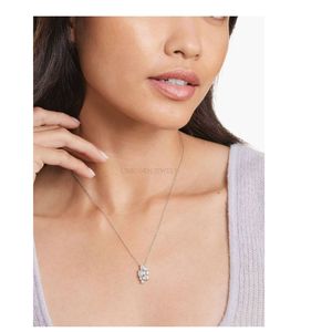 Collar con Diamante Solitario Cultivado en Laboratorio de 0.50Ct para Ocasiones Especiales, Corte Redondo, Diamante Sostenible con Cadena de Oro - Product Image 1