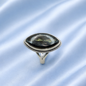 Bague en argent sterling 925 avec pierre précieuse naturelle Nuummite dorée, faite à la main, cabochon ovale, plaquée or rose et or jaune, pour femme - Product Image 1