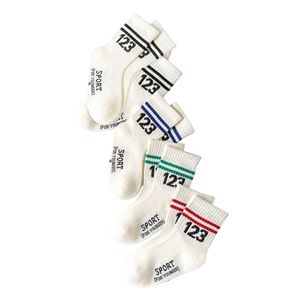 Calcetines Deportivos Sublimados con Nombre/Número de Equipo Personalizados, MOQ Bajo, Algodón/Spandex, Antibacterianos, con Agarre Acanalado, Secado Rápido - Product Image 4