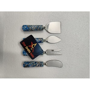 Ensemble de couteaux à fromage modernes avec manche en résine à motif Terazzoo, outils décoratifs pour le fromage, décoration de cuisine et de table - Product Image 1