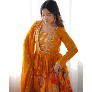 Lehenga choli ชุดปาร์ตี้ออกแบบสำหรับผู้หญิงที่มีการพิมพ์ดิจิตอลที่สวยงาม - Product Image 6