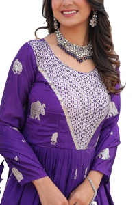 แฟชั่นเจลลาบียะห์มุสลิมตะวันออกกลางสุดหรู ผ้าฟ็อกซ์จอร์เจตต์ คามีซ พร้อมผ้าคลุมไหล่สำหรับผู้หญิง สำหรับงานแต่งงานและฤดูร้อน/ฤดูใบไม้ร่วง - Product Image 3