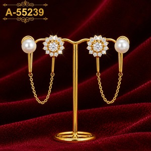 Pendientes chapados en oro con forma de flor con perla de imitación y circonita cúbica para mujer, joyería de boda A-55239 - Product Image 1