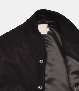 Veste universitaire en laine de baseball avec manches en cuir véritable, logo personnalisé et doublure en satin, veste universitaire d'hiver en laine pour équipe - Product Image 4