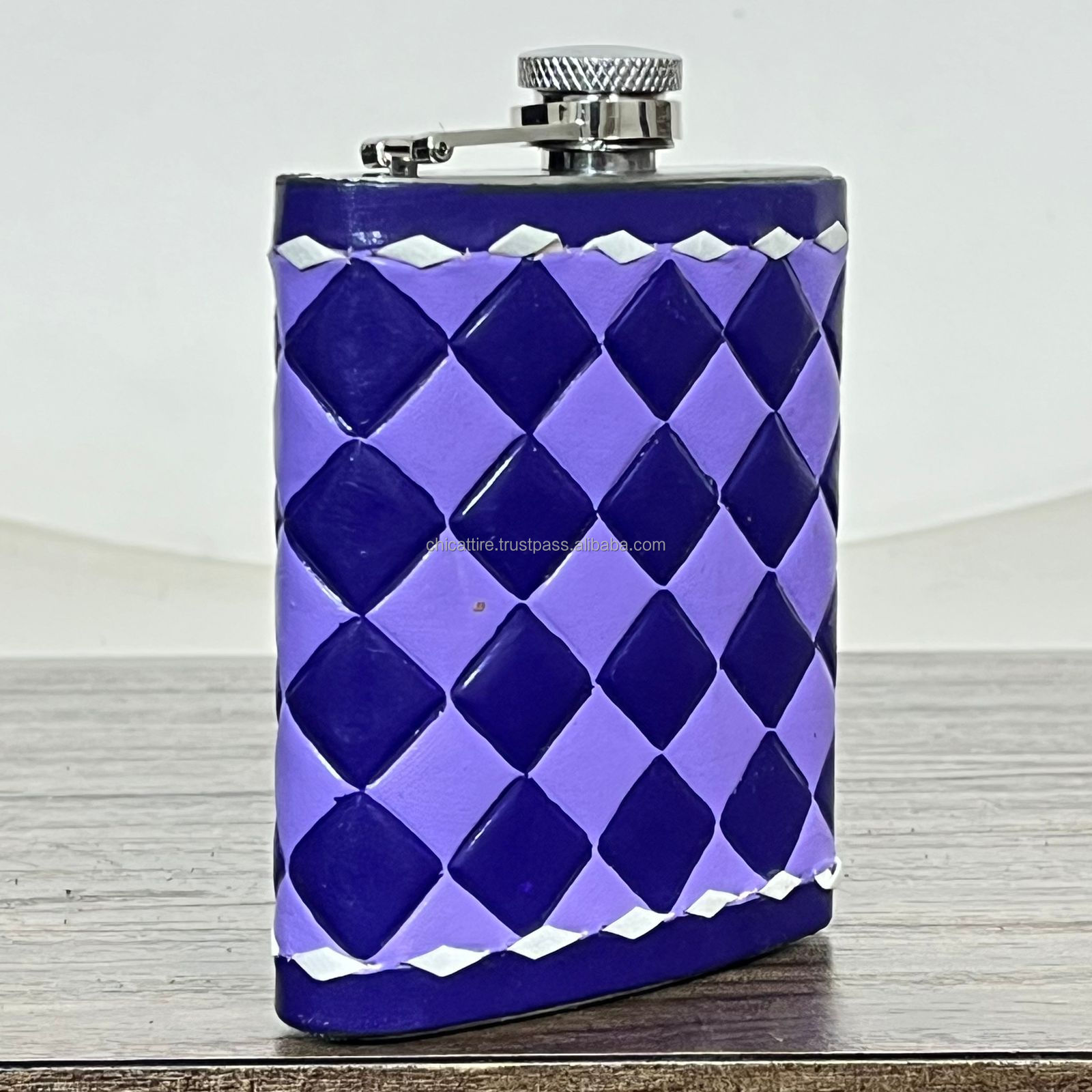 Violet foncé et violet clair à carreaux
