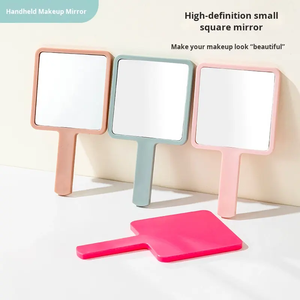 Espejo Cosmético de Doble Cara con Acabado Plateado y Asa, con Logotipo Personalizado, para Maquillaje - Product Image 3