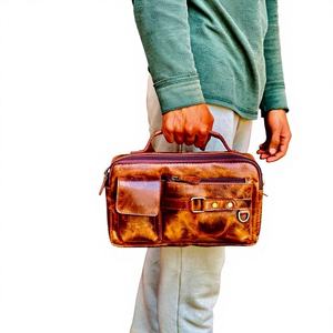 High Quality Handmade Genuine Leather Fashion Men's Waterproof Zipper Closure Logo Stylish Candy Daily Use Shoulder Bag Uttar - Product Image 2