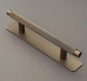 Poignée de porte en laiton doré, poignée de traction élégante, poignée en laiton ligne platine, poignée de porte arquée de luxe, poignée de traction Majesté - Product Image 3