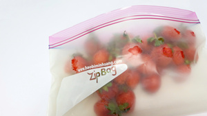 Sac de nourriture durable à double fermeture éclair fabriqué à partir de matériaux recyclés offrant une fraîcheur à long terme et une protection alimentaire fiable - Product Image 6