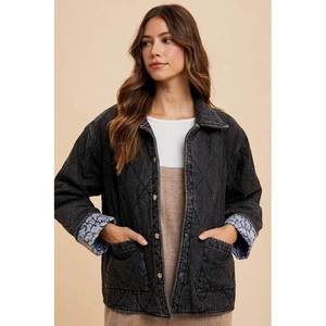 Chaqueta vaquera acolchada con forro estampado de Annie Wear para mujer - Product Image 3