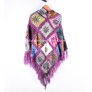 Poncho en tricot 100% coton avec imprimé patchwork - Product Image 1