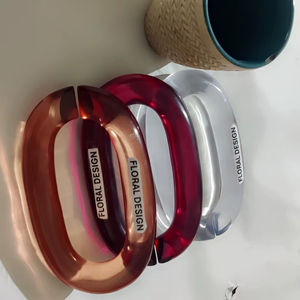 Cadena de eslabones de resina, decoración de pared con eslabones de resina colgantes, arte de resina acrílica moderno y único al precio más bajo. - Product Image 1