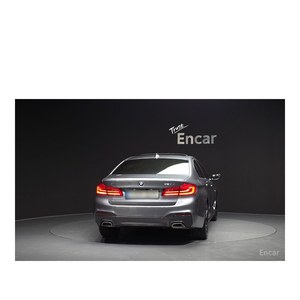 BMW Serie 5 520d XDrive M Sport Plus Abril 2018 66.442 km Diésel Automático Volante a la Izquierda Emisión Euro V Asientos de Cuero Traseros - Product Image 4