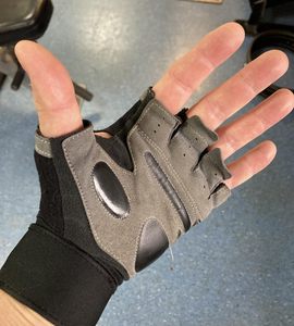 Guantes de gimnasio para entrenamiento, guantes de levantamiento de pesas para hombres y mujeres, soporte para muñecas, acolchados, agarre extra, protección para la palma. - Product Image 2