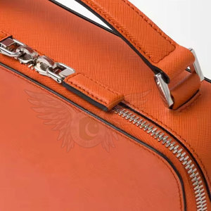 Bolsa de Cintura de Cuero Ecológica para Mujer, Organizador Ligero para Correr, Caminar y Ciclismo - Product Image 4