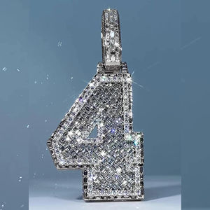 จี้เงินแท้ 925 ชุบทองคำขาวประดับเพชรโมอิสซาไนต์เต็มตัว รูปเลข 4 งานแฮนด์เมดสั่งทำพิเศษ สร้อยคอผู้ชาย - Product Image 2