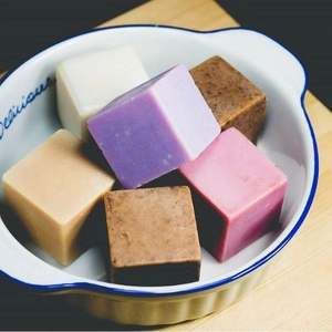 Savon aux herbes pour un nettoyage doux et une fraîcheur longue durée EXPAD VIETNAM - Product Image 2