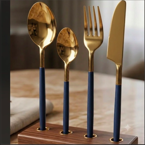 Juego de Cubiertos con Recubrimiento PVD Dorado, con Mangos Forjados, Diseño Moderno, Apto para Lavavajillas, Cuchara, Tenedor, Cuchillo, Juego de Cubiertos de 4 Piezas - Product Image 6