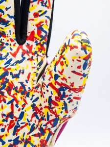Guantes de Portero Juveniles Rainbow Splash |   Guantes de portero infantiles personalizados de silicona 3D con palma de látex antideslizante y diseño de salpicaduras de colores - Product Image 4