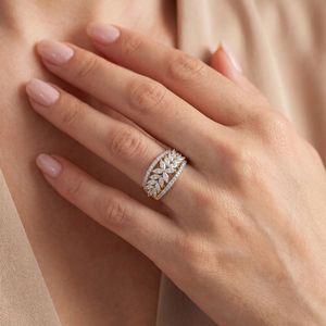 Anillo de Compromiso Solitario con Diamante Cultivado en Laboratorio, en Oro Amarillo de 14K, Corte Redondo - Product Image 4