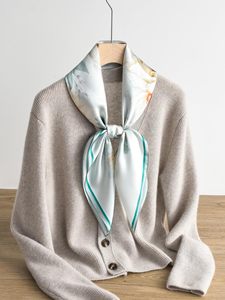 Écharpe en soie tendance pour femme, impression personnalisée, foulard carré de luxe en soie de mûrier, hijab de mode, vente en gros OEM - Product Image 5