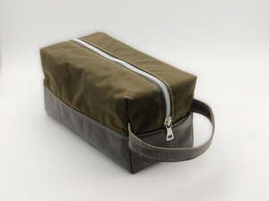 Custom Logo Waterproof Waxed Canvas Leather Toiletry Bag Mens Travel Shaving Dopp Kit Cosmetic Organizer <b>Case</b> LCTB-0079 - Product Image 1