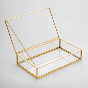 Boîte à bijoux et à bibelots en laiton et verre, de forme rectangulaire, finition dorée, boîte en verre, décoration de maison en métal - Product Image 5