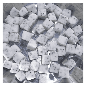 Semillas de Pitaya Blanca Congelada en Cubos, Exóticas de Vietnam, para Mezclas de Cereales, Parfaits, Heladerías y Cafeterías - Product Image 3