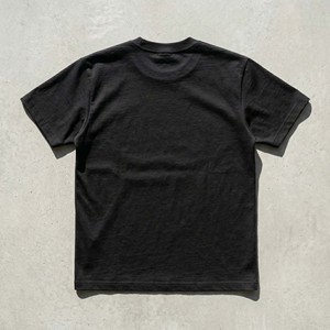 เสื้อยืดสตรีทแวร์สีดำล้วนคุณภาพสูงสำหรับผู้ชาย เนื้อผ้าหนา 100% คอตตอน ทรงหลวม สไตล์สตรีทแวร์พื้นฐาน - Product Image 3