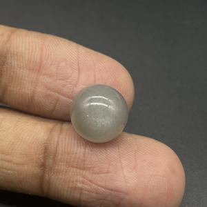 HAYAAT GEMS Pierre de lune grise naturelle, cabochon rond, 7,05 carats |   Polissage lisse du Rajasthan pour la fabrication de bijoux - Product Image 1