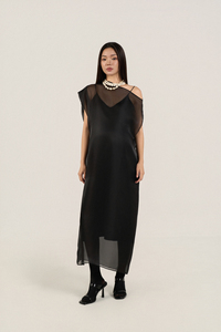 Robe décontractée d'été de luxe en organza de soie transparente, asymétrique à bouton sur l'épaule, coupe droite ample, élégante et minimaliste, Vietnam, ODM OEM - Product Image 4
