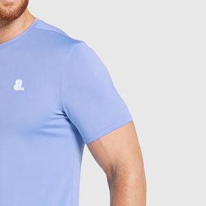 T-shirt à manches courtes bleu clair pour homme, col rond, tissu respirant en coton/bambou, style décontracté, couleur unie, séchage rapide, grande taille - Product Image 2