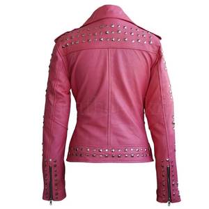 Chaqueta de Cuero de Lujo para Mujer, Estilo Rock Contemporáneo, Corte Ajustado con Detalles Metálicos Atractivos y Cremallera Frontal Resistente - Product Image 2
